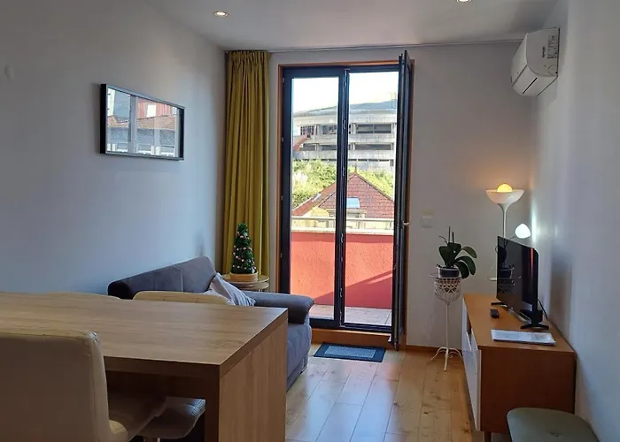 Otf- Centro Apartman Porto