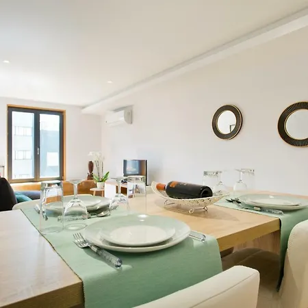 Otf- Centro Apartment *